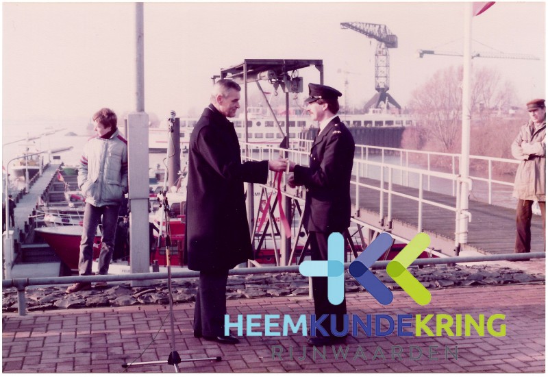gemeente H&A 27-01-1984 ingebruik name voormalige brandblus boot van Emmerich Coll. HKR (38)